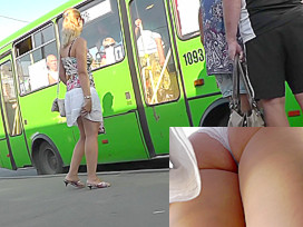 upskirt schoolgirl